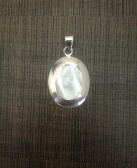 Silver Mother Of Pearl Necklace (Oval)