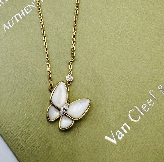 ꕤ Butterfly Angel — Hidden Aura ༄