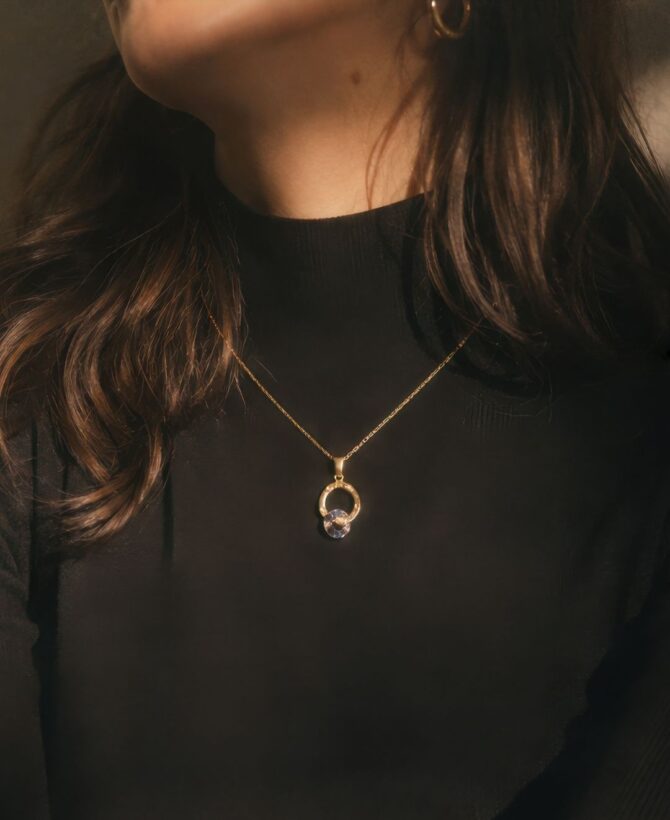 Pendant Crystal Necklace Ladies Round Circle Pendant
